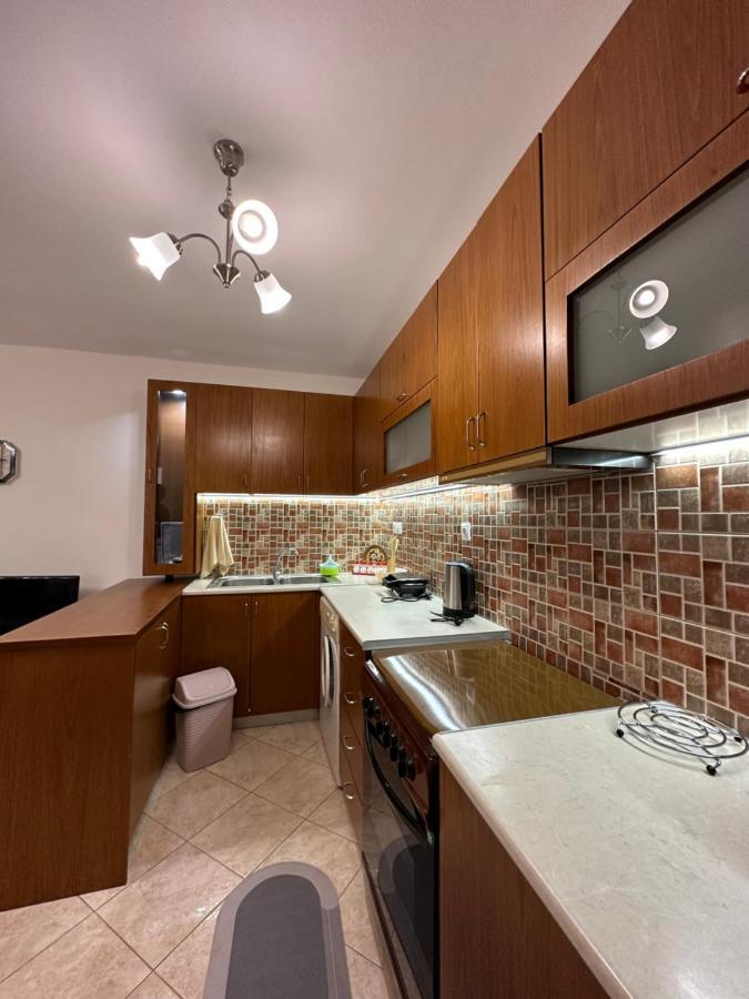 B&S Saranda Apartment Eksteriør bilde