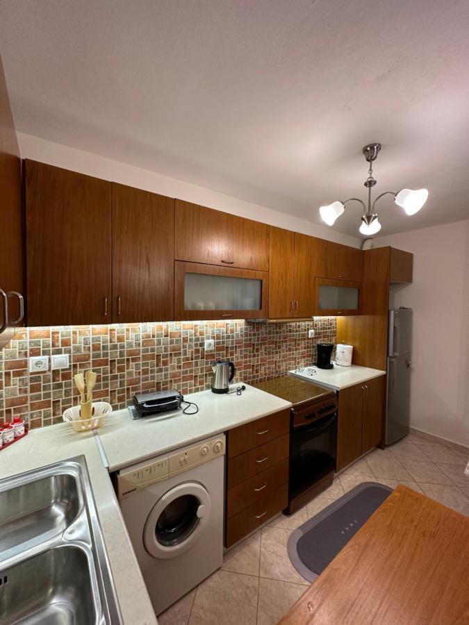 B&S Saranda Apartment Eksteriør bilde