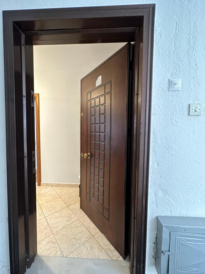 B&S Saranda Apartment Eksteriør bilde